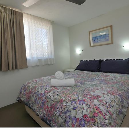 Merrima Court Holidays Caloundra Ruang foto