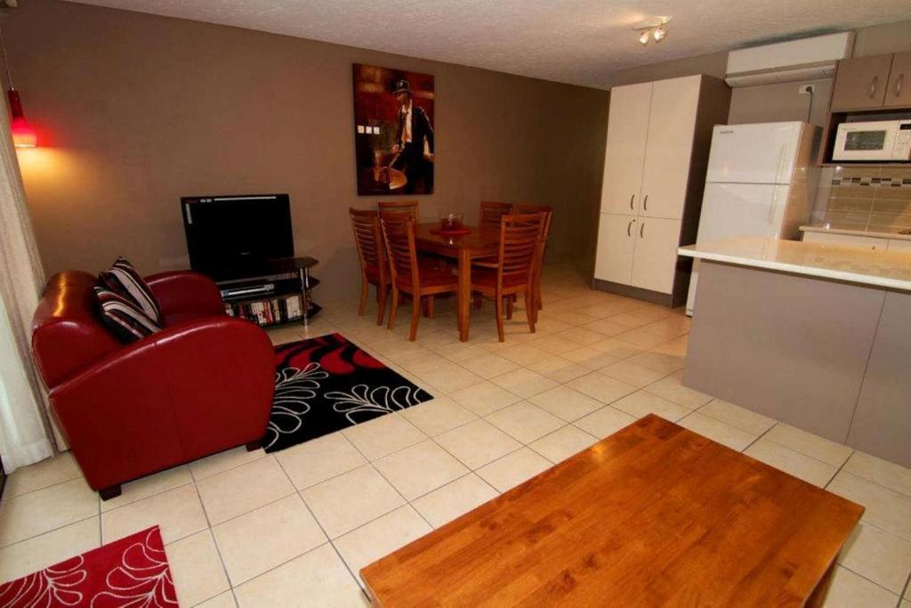 Merrima Court Holidays Caloundra Ruang foto