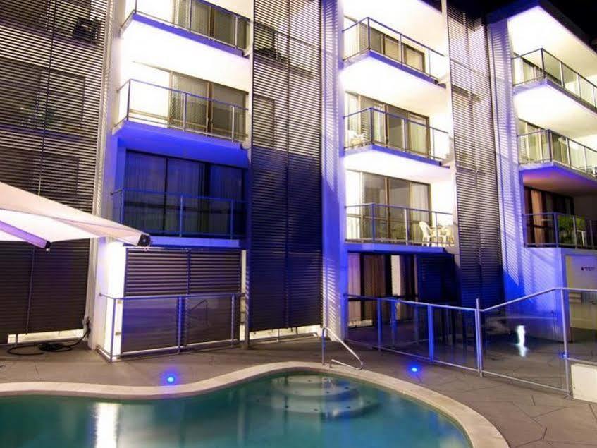 Merrima Court Holidays Caloundra Bagian luar foto