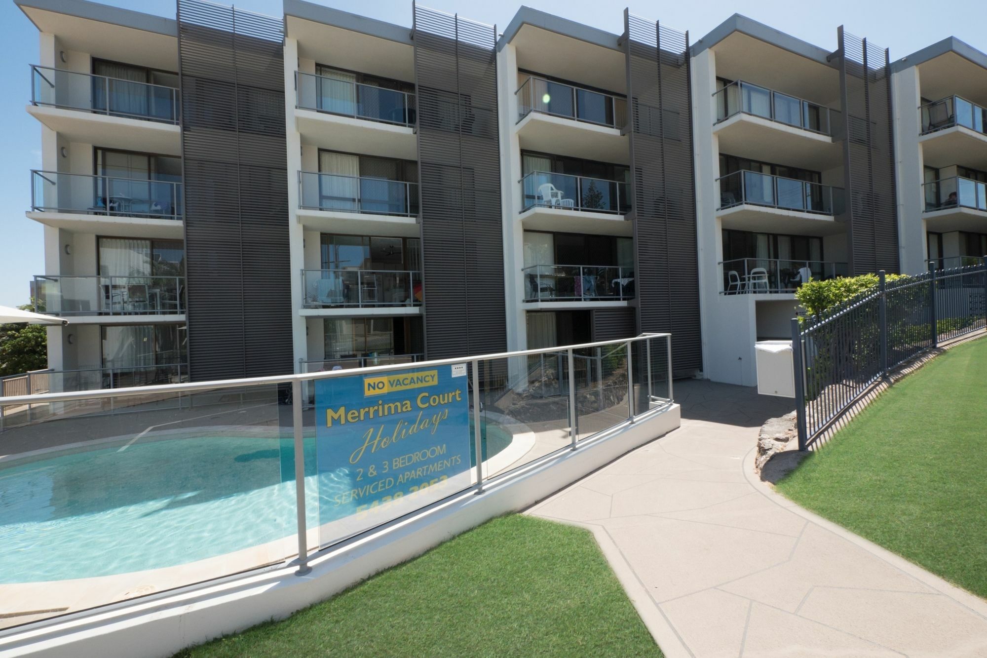 Merrima Court Holidays Caloundra Bagian luar foto